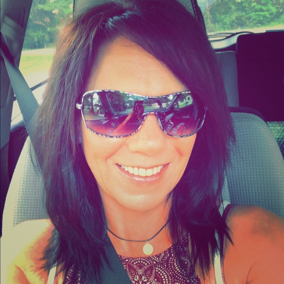 Meet your Posher, Kristy - Picture 7 of 15